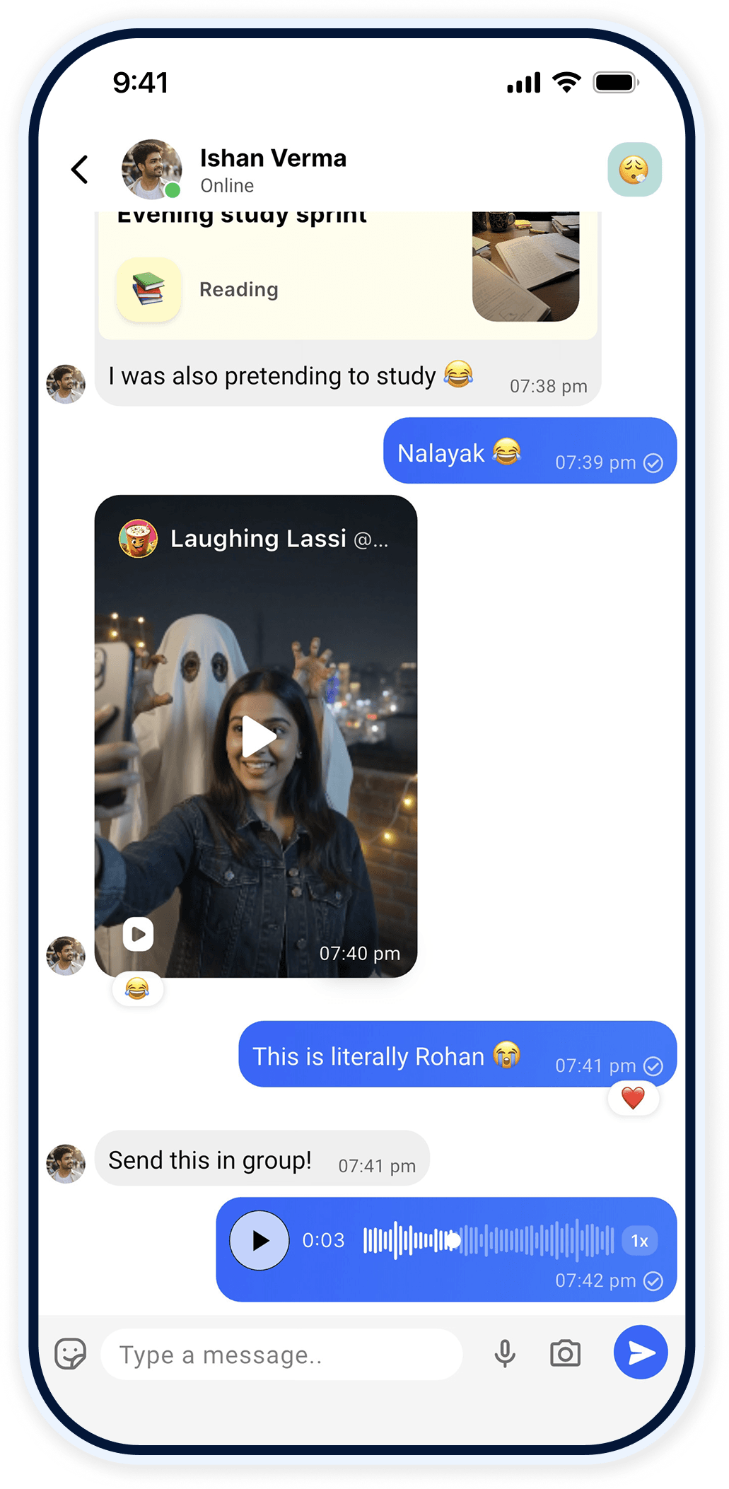 Glimpses chat screen with messages and voice notes